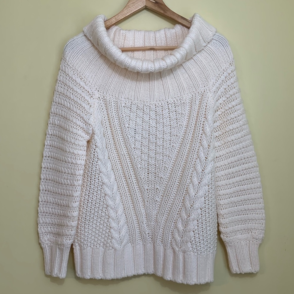 H & M | NWT Cream Chunky Knit Long Sleeve Cowl Neck Pointelle Sweater S